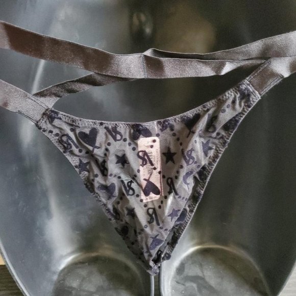 VICTORIA'S SECRET BLACK VELVET BRAZILIAN PANTY - Picture 2 of 5